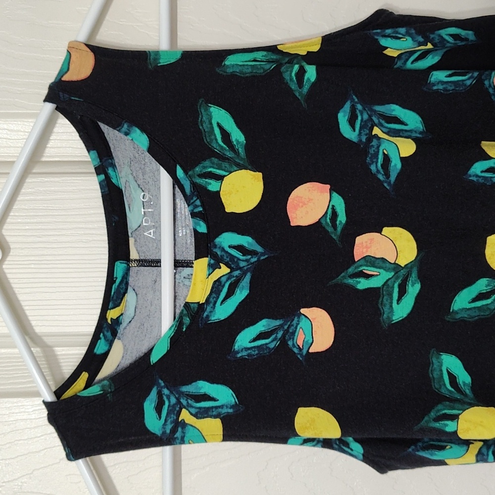 APT. 9 Lemon Tank Top